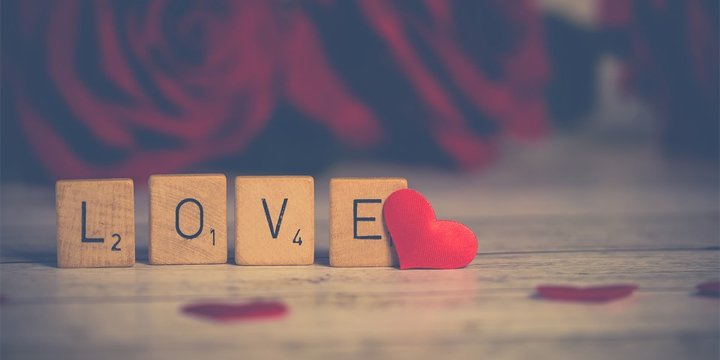 4 webs donde encontrar poemas de amor