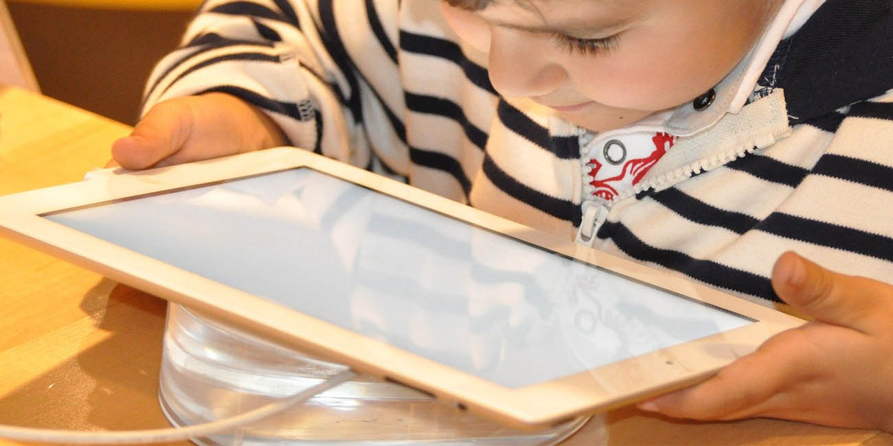 15 apps educativas para niños que no te deben faltar