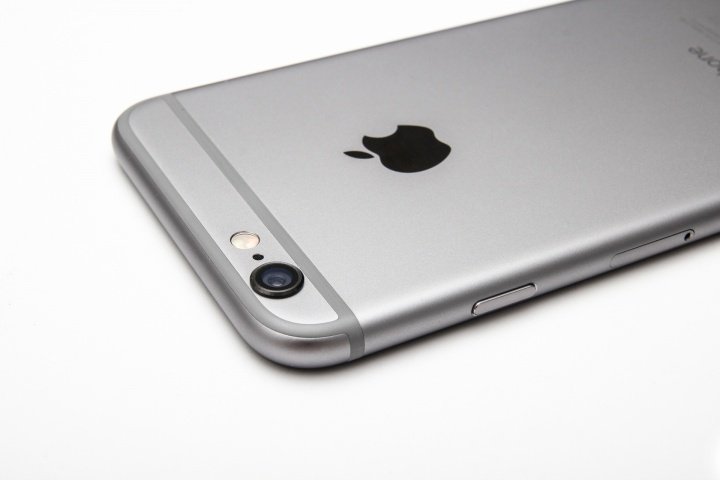 El iPhone de Apple contiene un software de espionaje