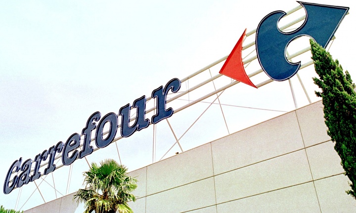 Vuelven a circular por WhatsApp falsos cupones de Carrefour regalando dinero