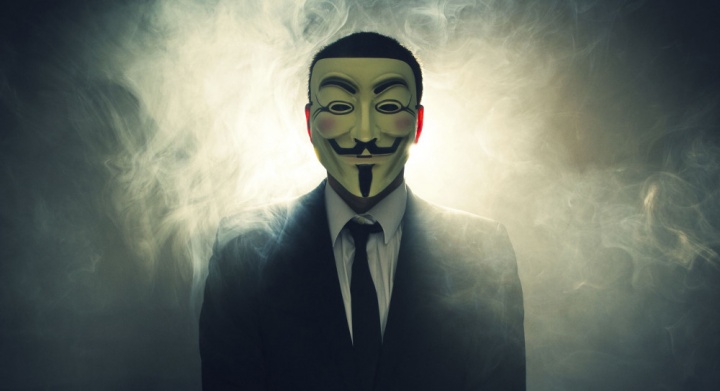 Anonymous amenaza a Donald Trump e incita a que la comunidad actúe