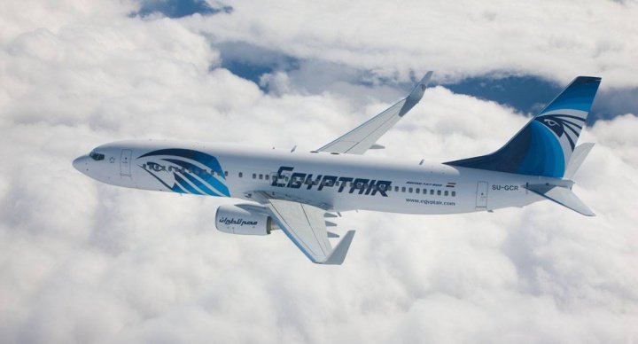 Un rehén se saca un "selfie" con el secuestrador de EgyptAir