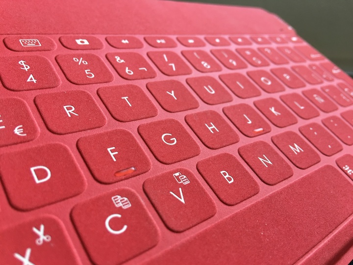 Review: Logitech Keys-to-go, el teclado en movilidad que repele líquidos