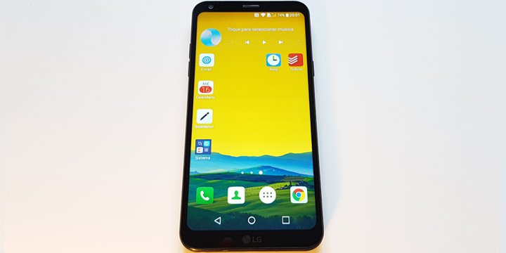 Review: LG Q6, el smartphone de gama media que es "todo pantalla"
