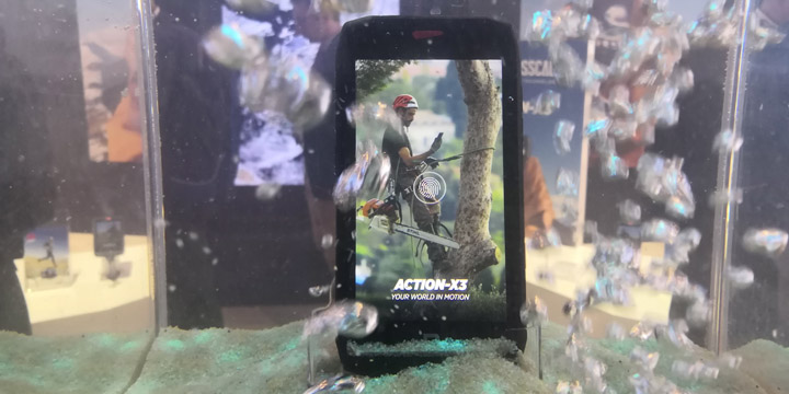Crosscall Action X-3, un smartphone con carga magnética que resiste agua, polvo y golpes