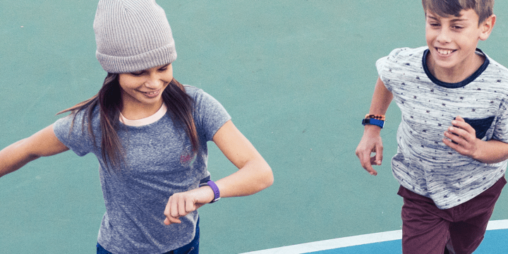 Fitbit Ace, una pulsera fitness para que los niños hagan ejercicio