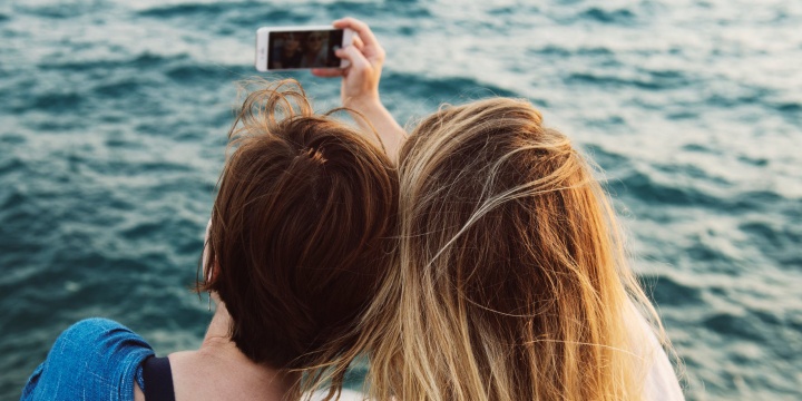 Facebook celebra el Día del Selfie con un nuevo efecto de cámara