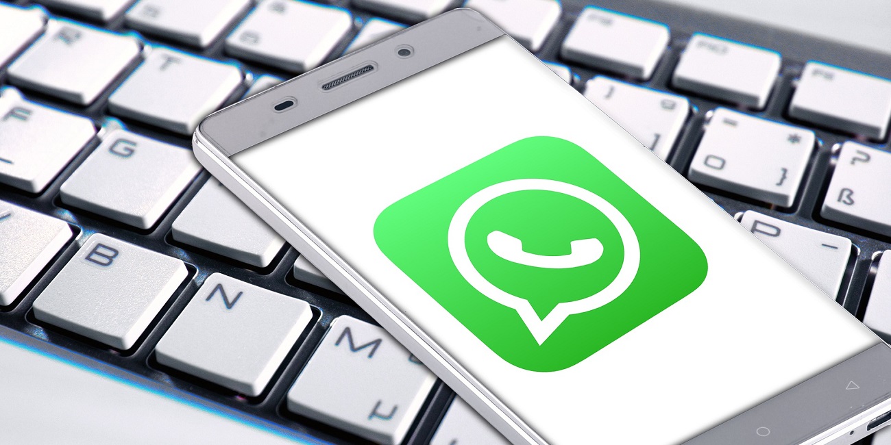 Modo oscuro de WhatsApp para Android: primeras imágenes