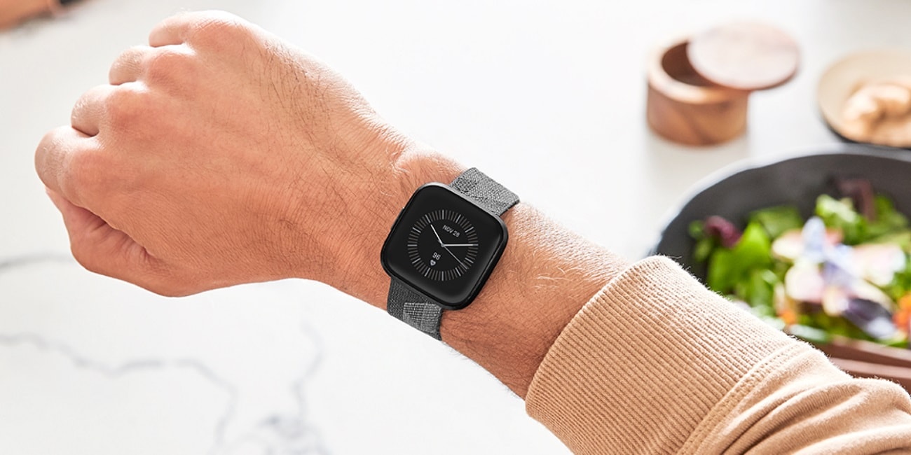 Fitbit Versa 2, el reloj deportivo con Alexa ya está disponible en España