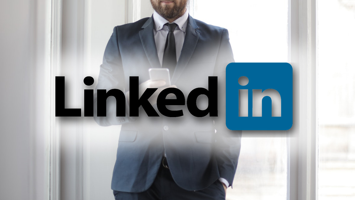 LinkedIn ya cuenta con modo oscuro: cómo activarlo