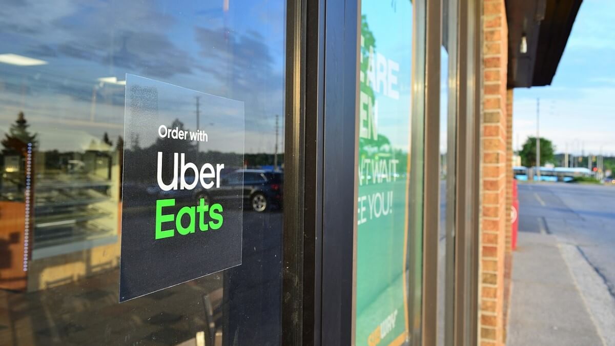 ¿En qué ciudades está disponible Uber Eats?