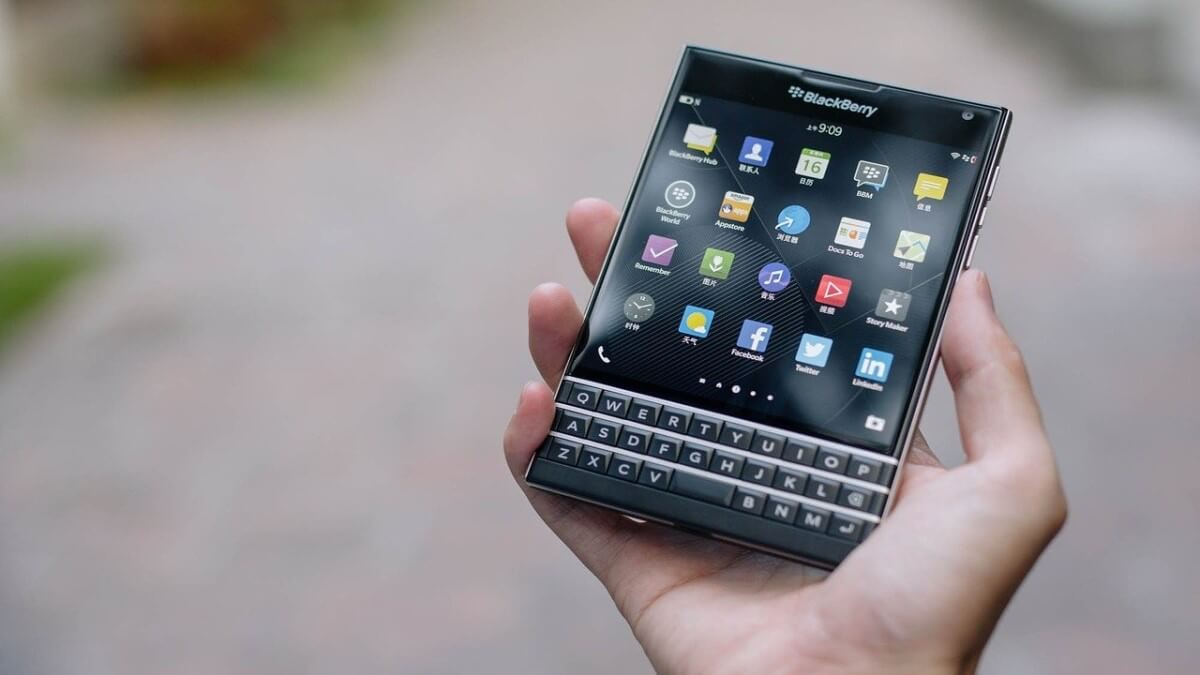 BlackBerry Z10 ya está disponible en España con los principales operadores