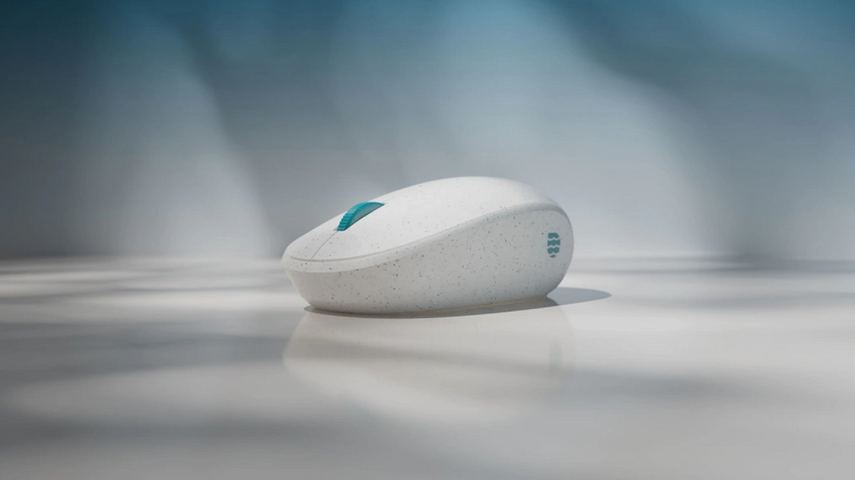 Microsoft Ocean Plastic Mouse, el ratón hecho de plástico de los océanos