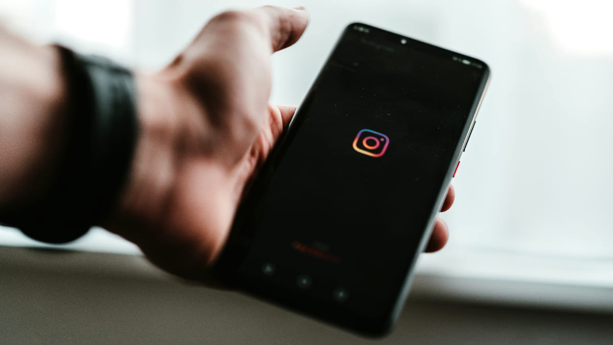 Instagram para iPhone ya permite eliminar la cuenta fácilmente