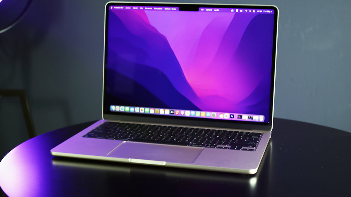 Review: MacBook Air M2, más potente y con nuevo diseño