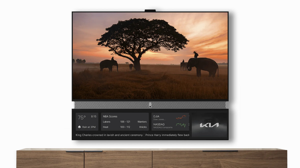 Este fabricante da gratis televisores 4K de 55": a cambio, traen una pantalla secundaria llena de anuncios