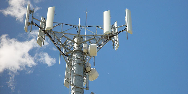 Podemos Aragón pide tomar precauciones contra el WiFi y los móviles