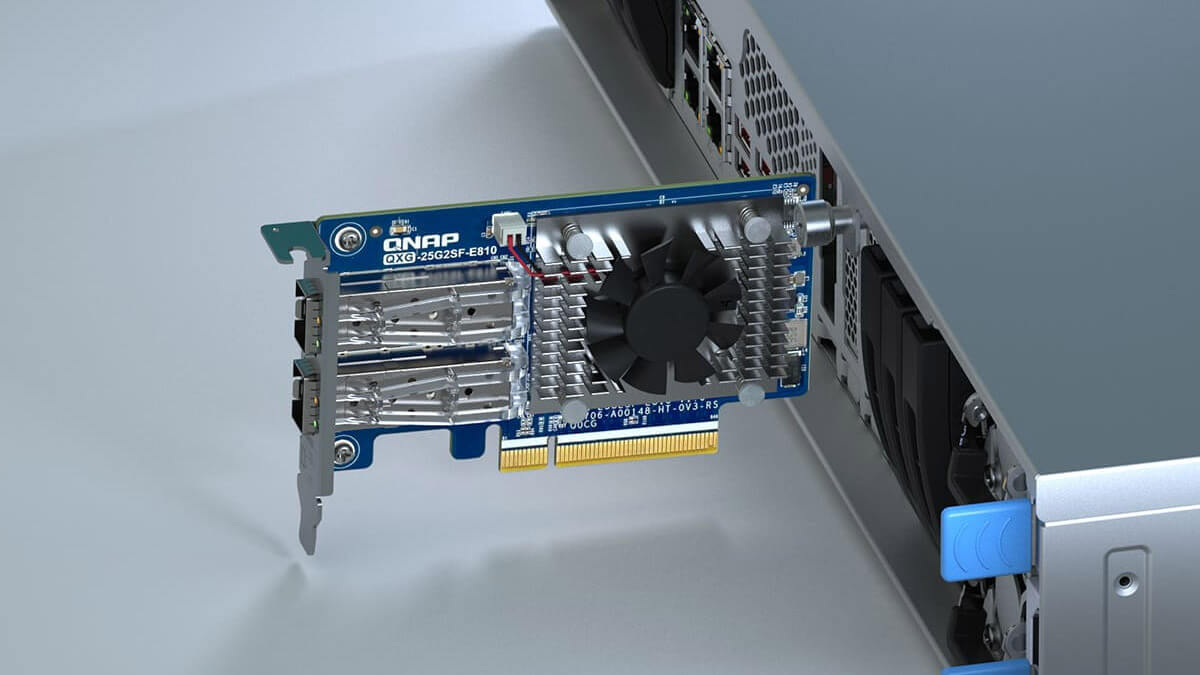 La nueva tarjeta de red 25 GbE de QNAP hará volar los NAS y servidores más exigentes