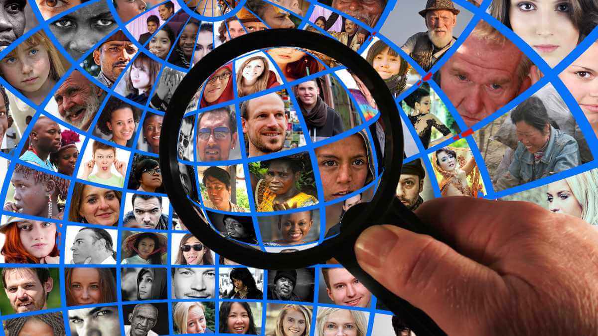 La UE aprueba Chat Control 1.0: la vieja excusa de "proteger a los niños" para mantener la vigilancia masiva